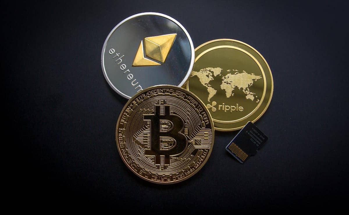 Déchiffrer le lien entre l’économie globale et les marchés de cryptomonnaies : une approche approfondie